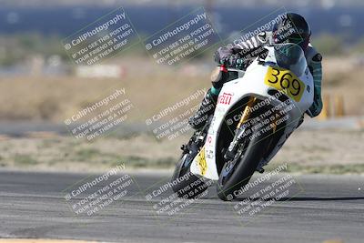 media/Oct-03-2025-CVMA Friday Practice (Fri) [[0c1e57b650]]/3-Racer 2/Session 3-Turns 16 and 17 Exit/